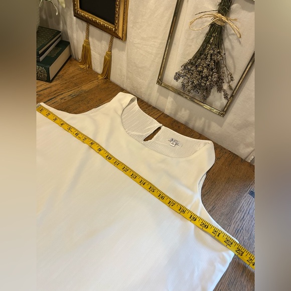 JULES & LEOPOLD – White Asymmetrical Sleeveless Blouse – Size XL - Picture 7 of 8